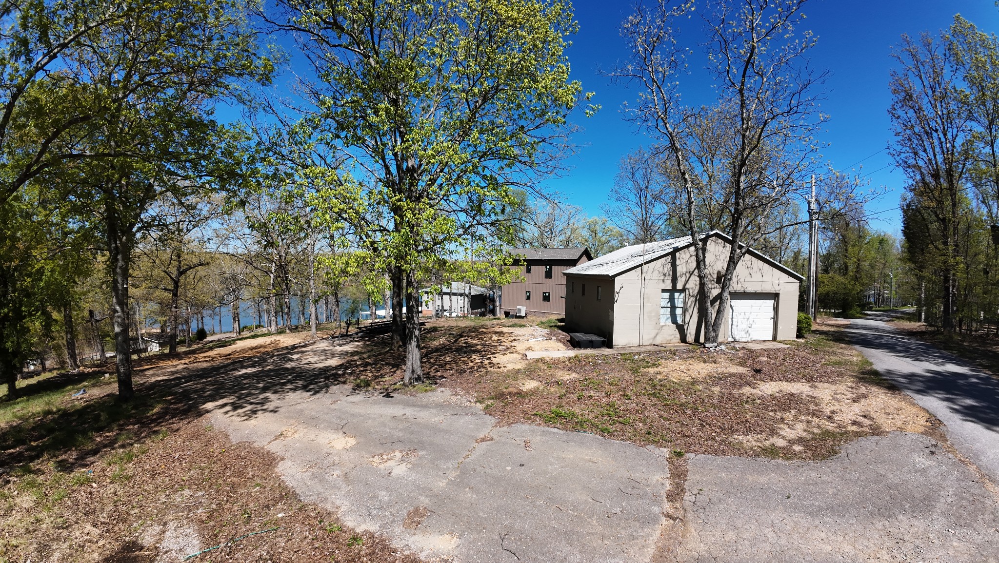 1024 Paradise Dr Property Photo 16