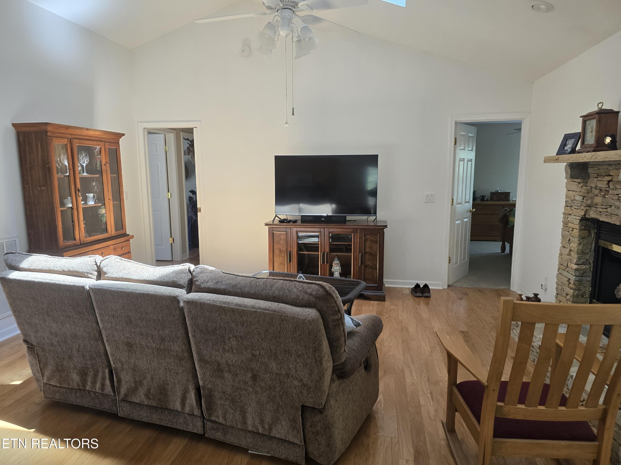 106 Lafayette Point Property Photo 4