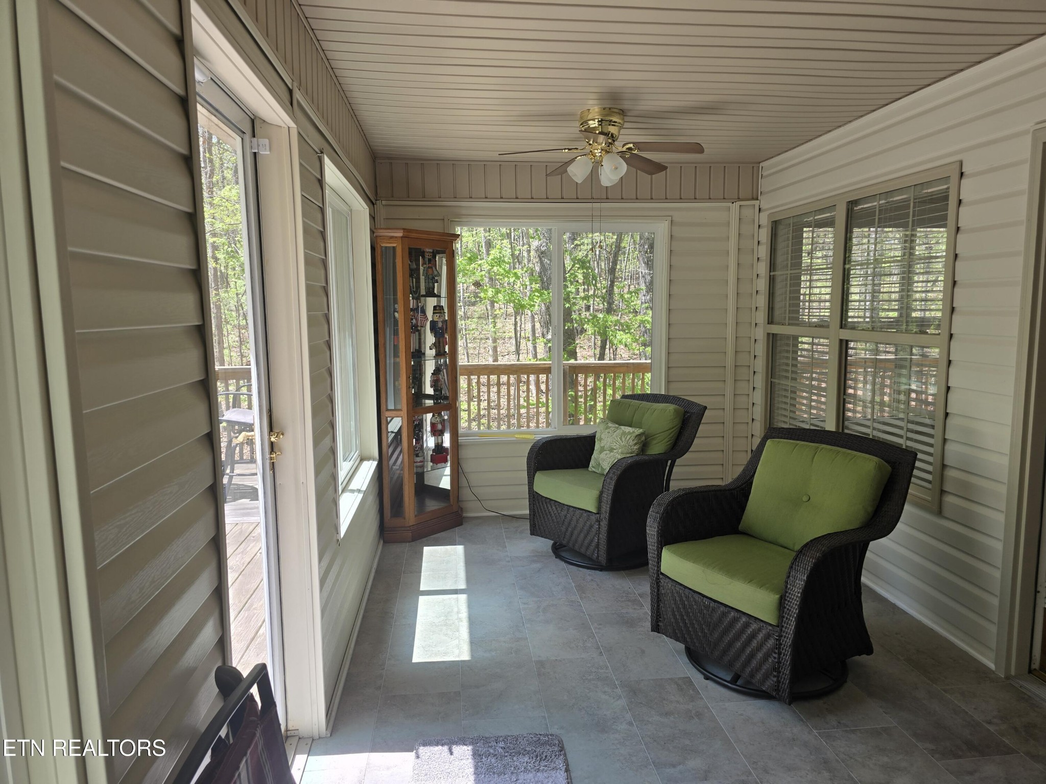 106 Lafayette Point Property Photo 8