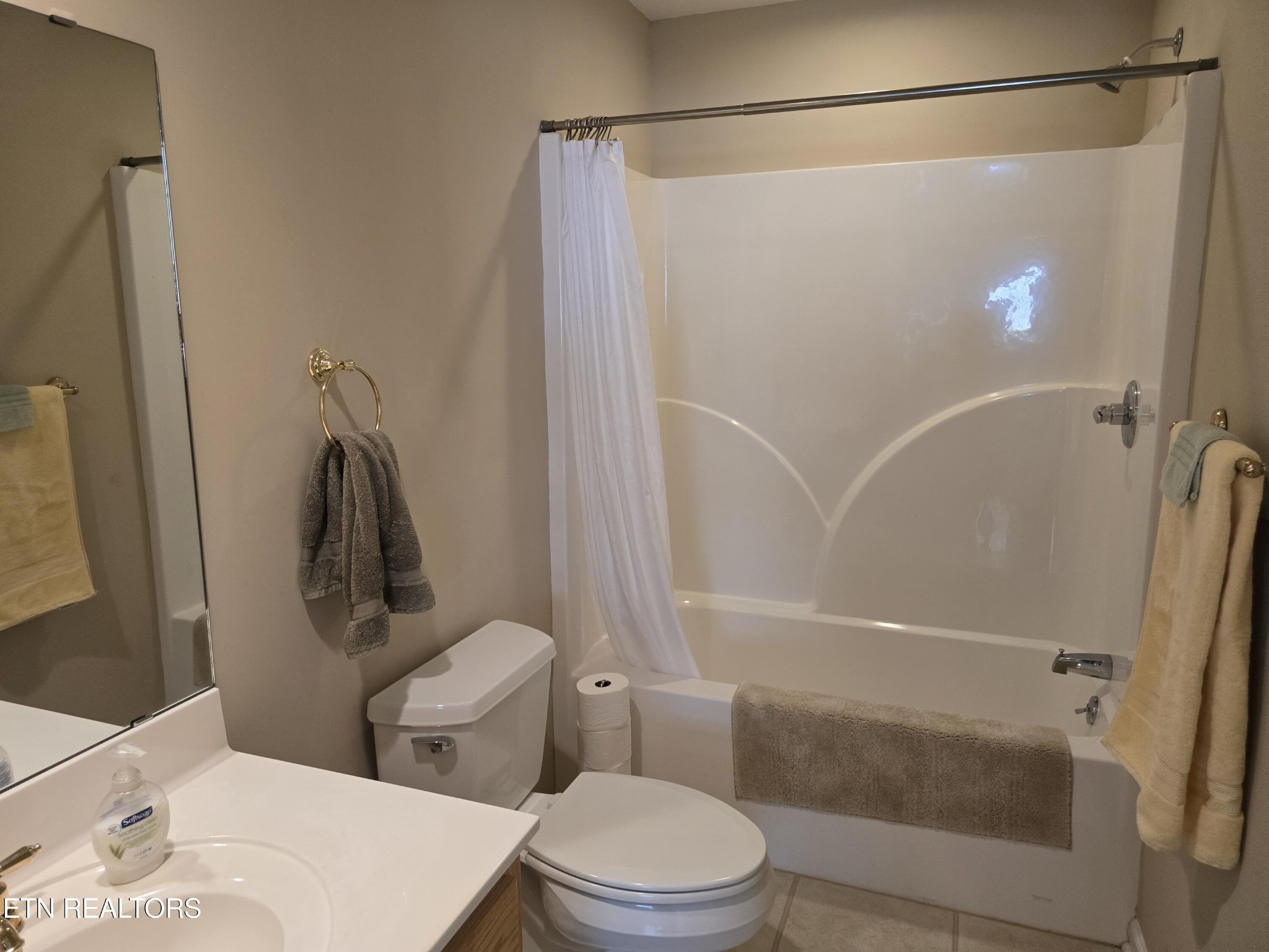 106 Lafayette Point Property Photo 16