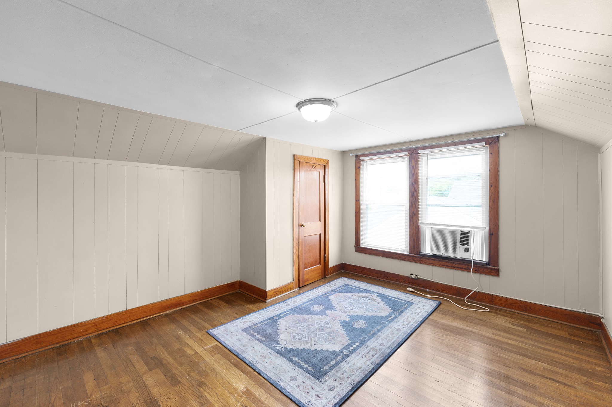 116 Summer St Property Photo 11