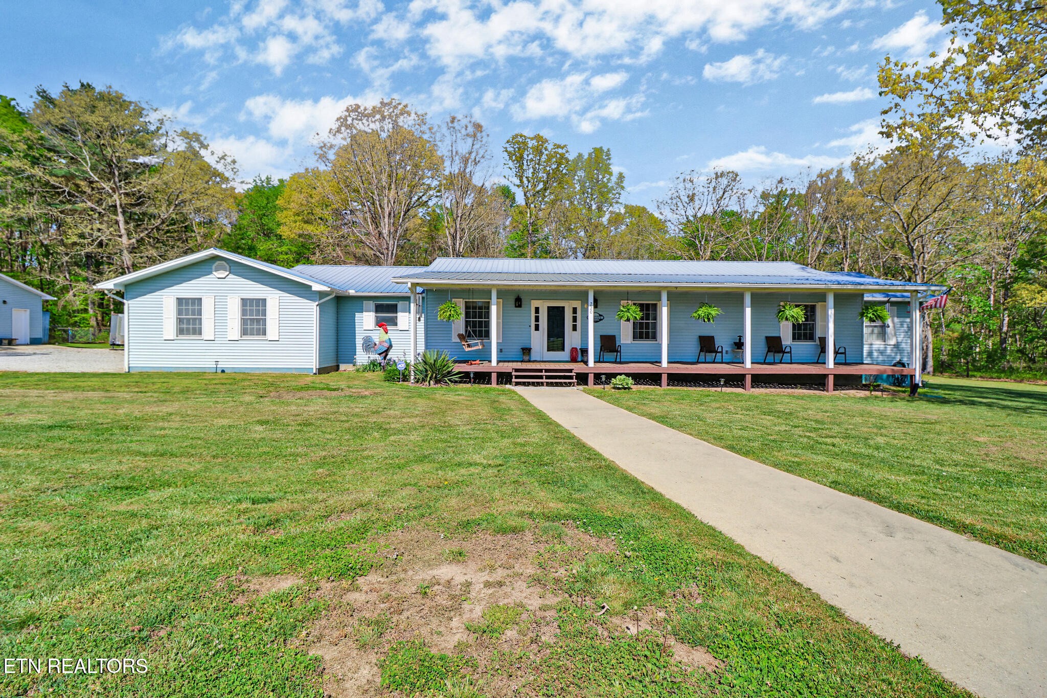220 Old Gatewood Ford Rd Property Photo 1
