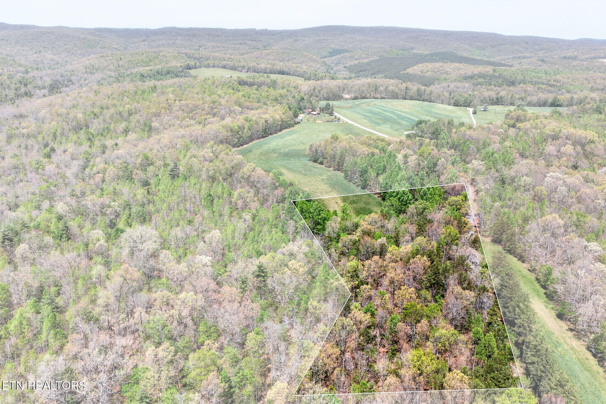 4 Smith Mountain Rd Property Photo 1