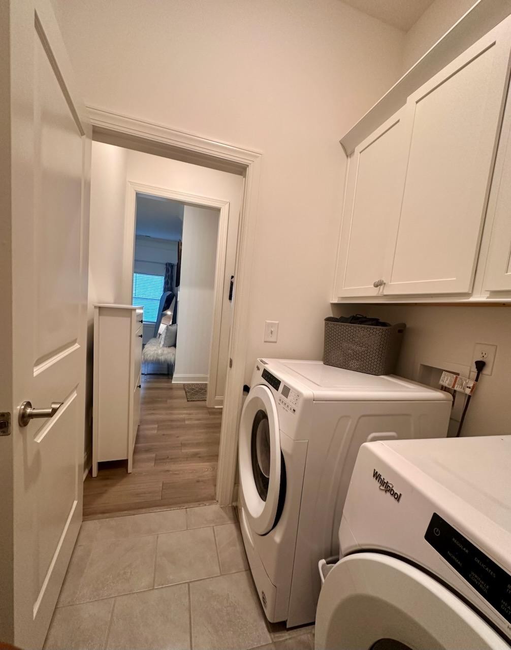3058 Wiltshire Park Pl Property Photo 18