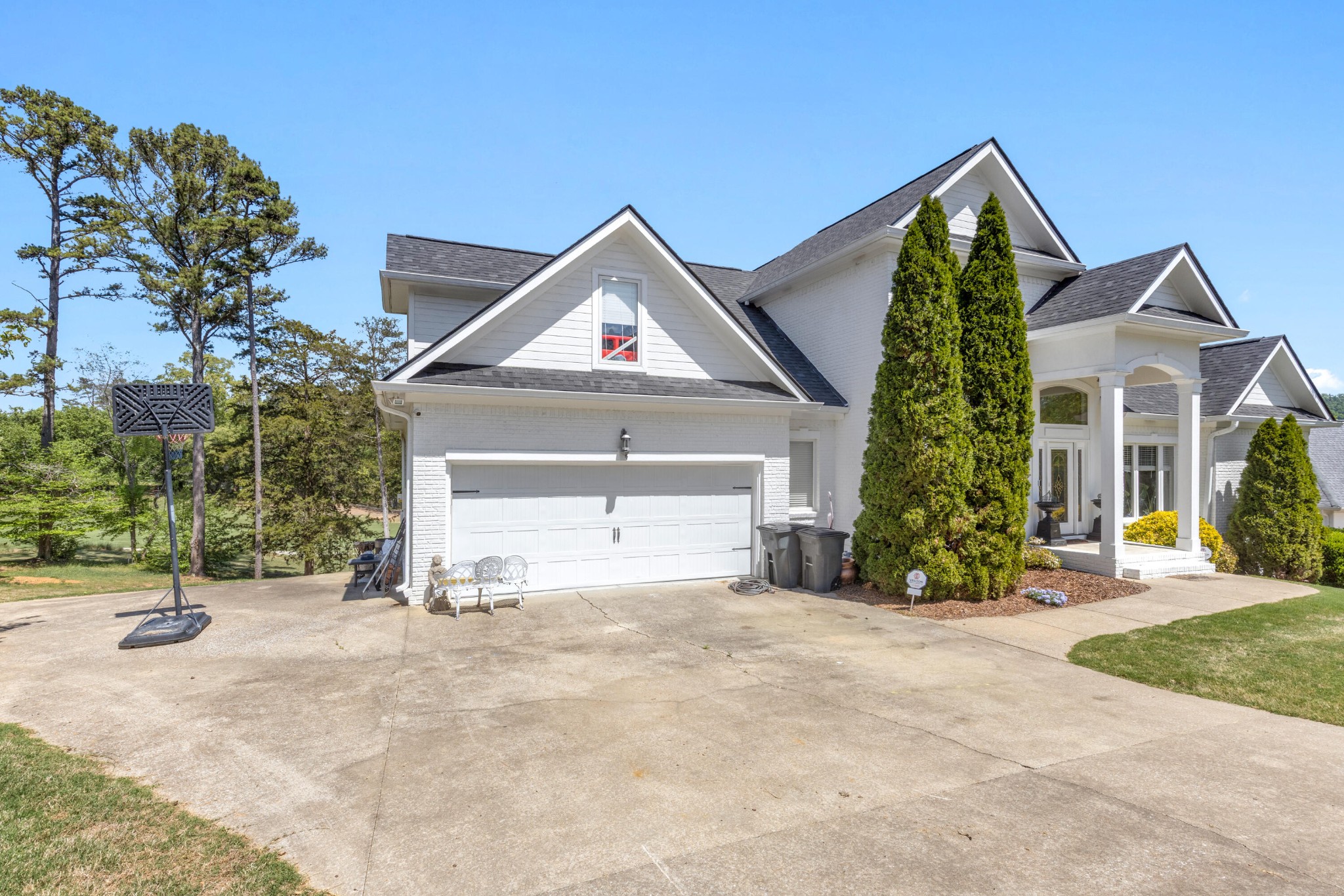 649 Wisley Way Property Photo 4