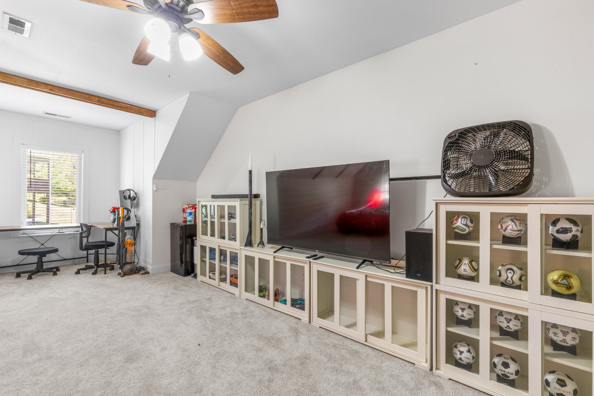 649 Wisley Way Property Photo 33