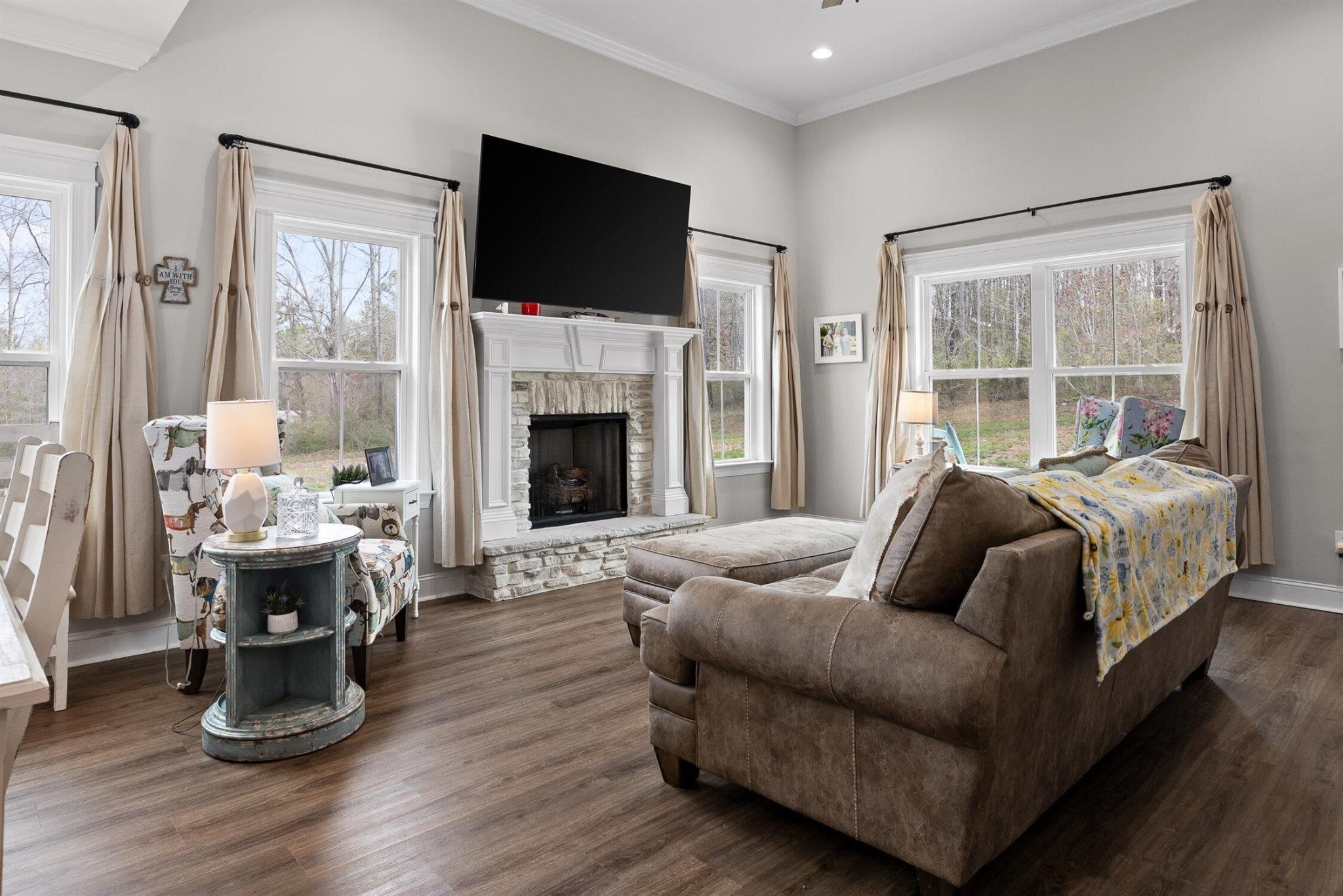 3914 Dogwood Valley Road Property Photo 2