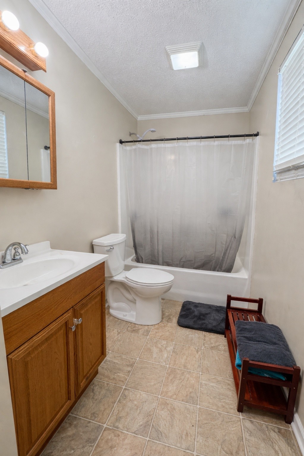 182 Rogers Ln Property Photo 13
