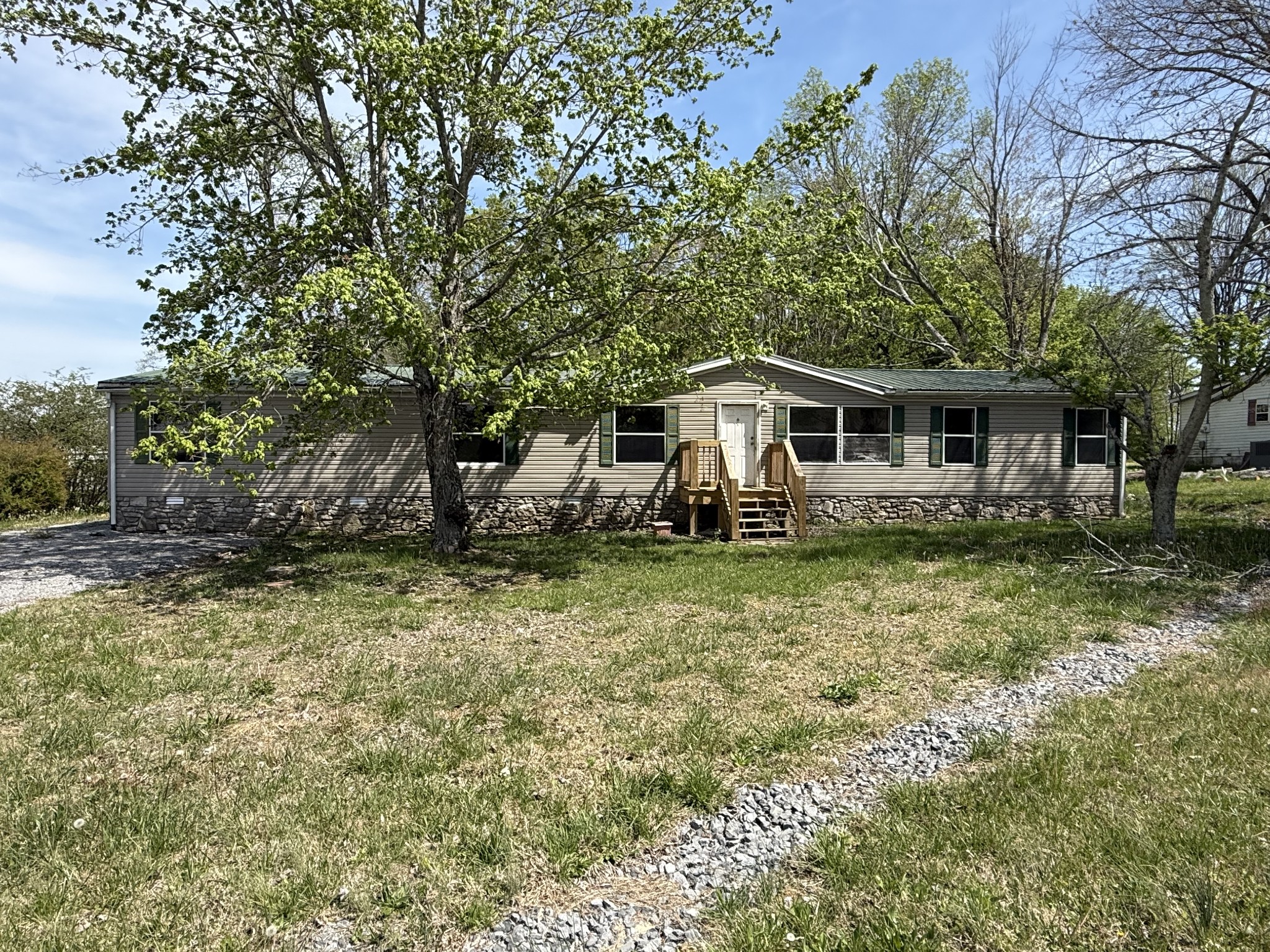 469 Browns Rd