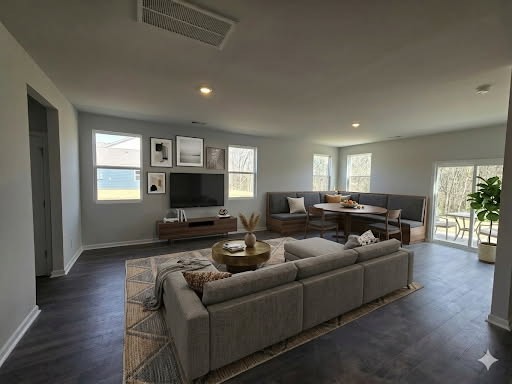 4927 Sandringham Lane Property Photo 9
