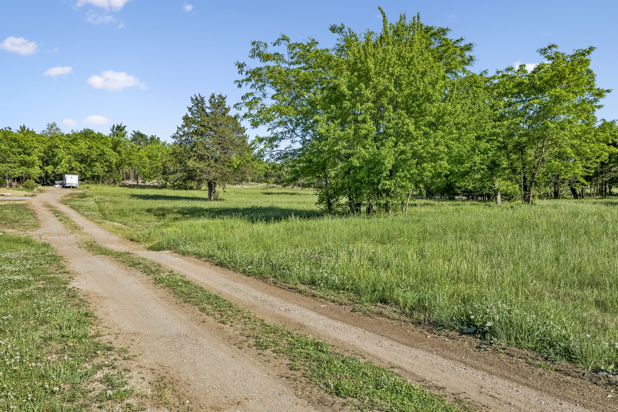 10567 Versailles Rd Property Photo 1