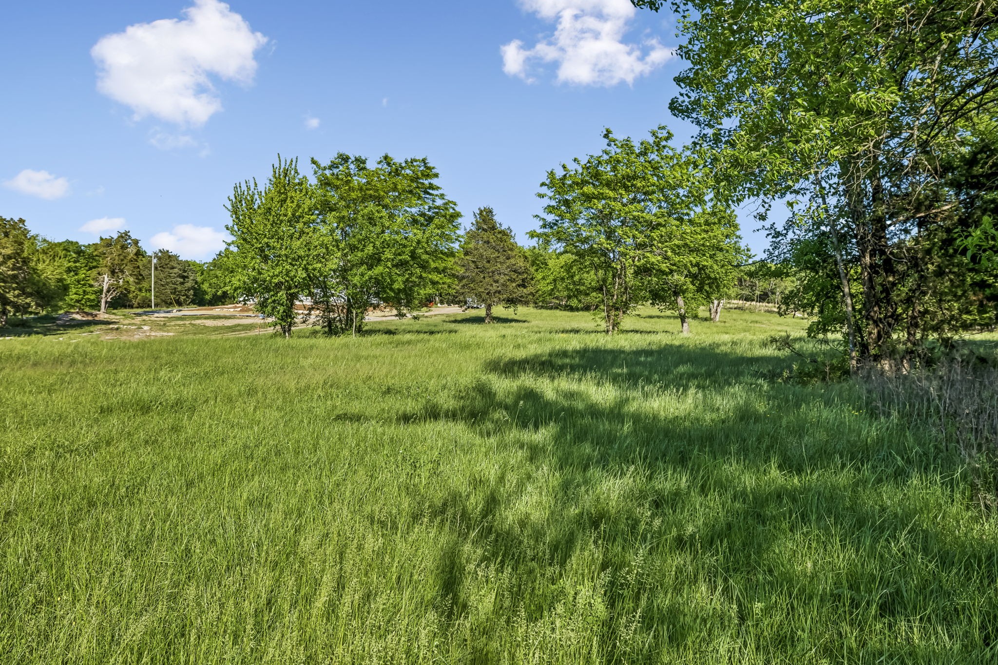 10567 Versailles Rd Property Photo 2