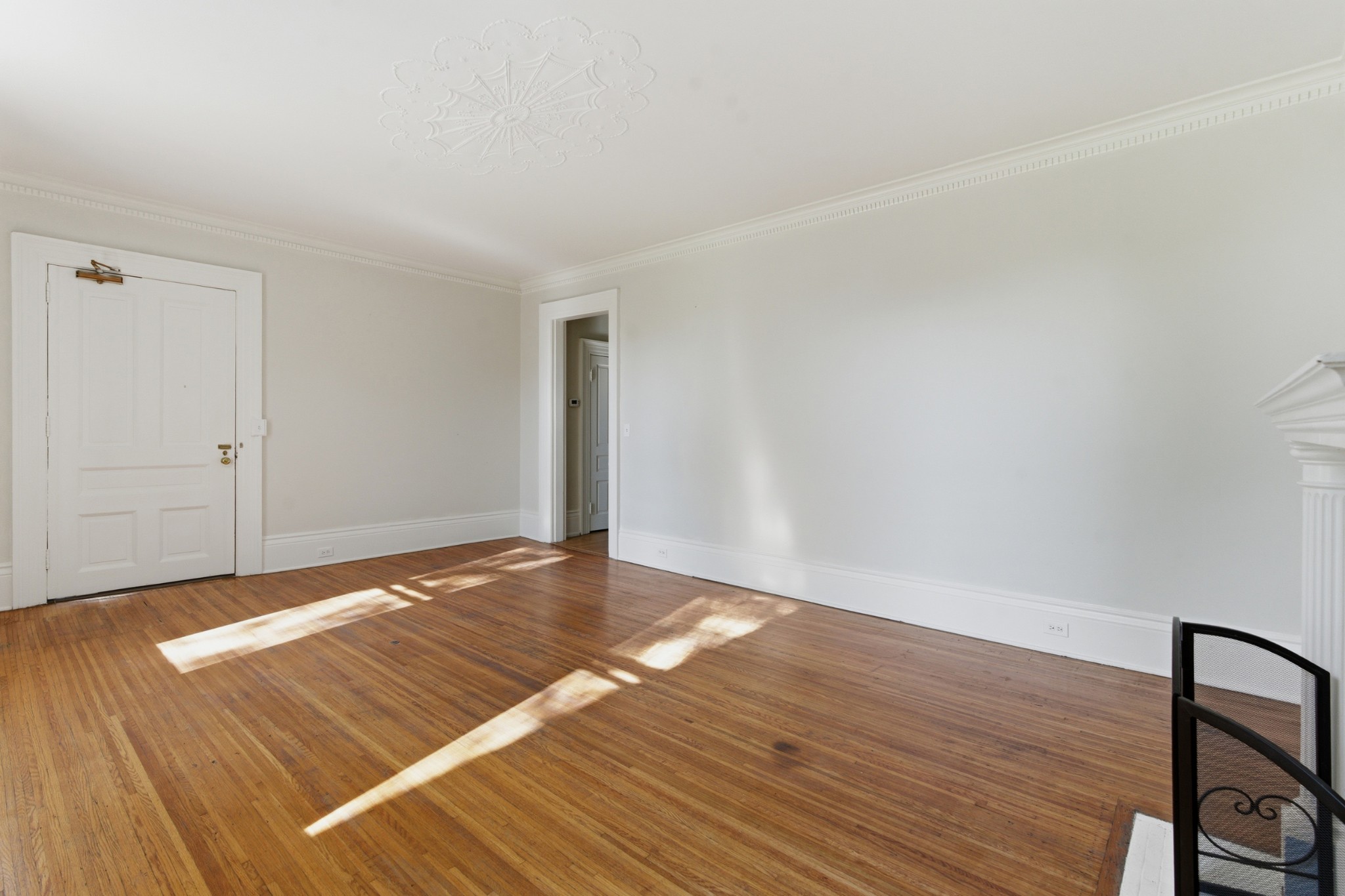 442 Bowling Ave Property Photo 6