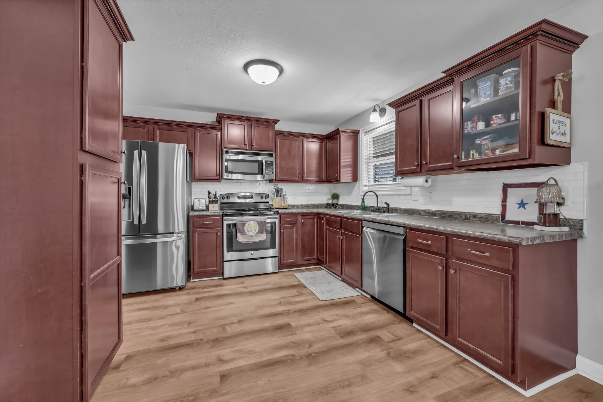 3450 Bradfield Dr Property Photo 10