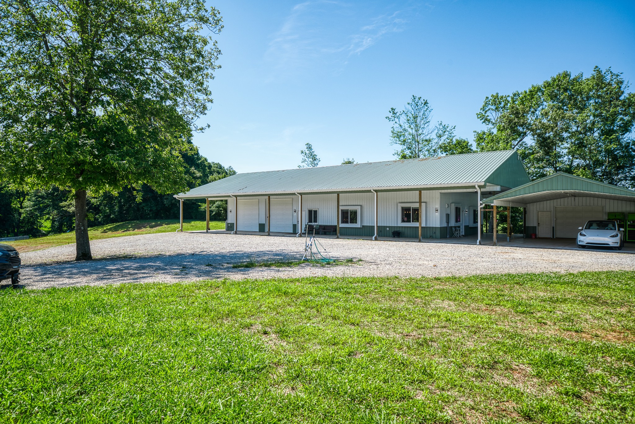 1864 Liberty Rd Property Photo 3