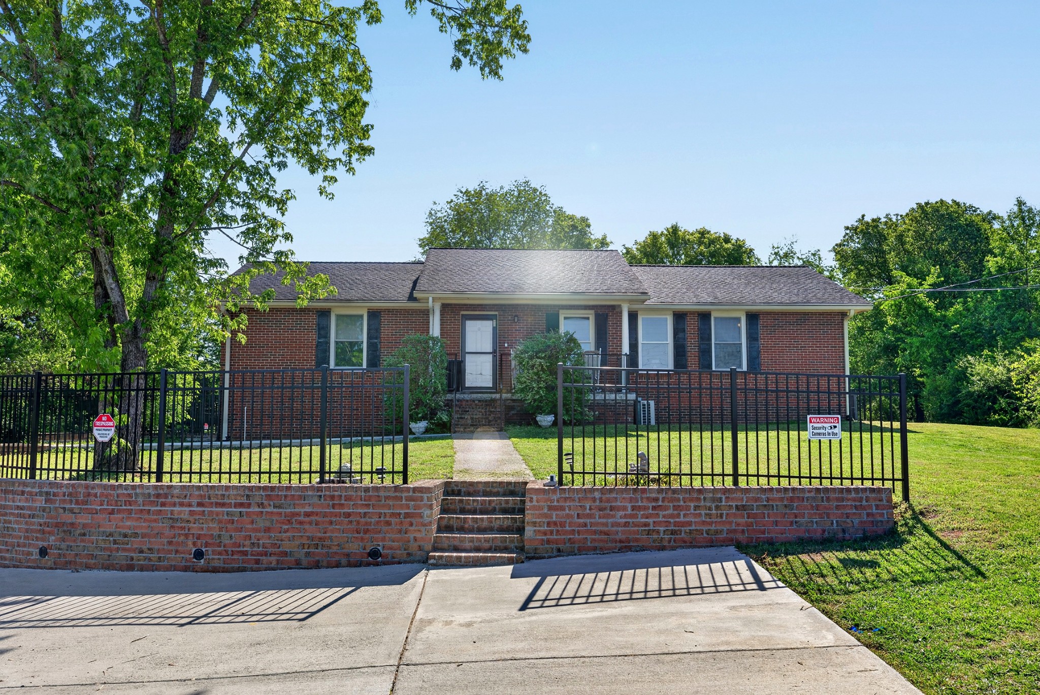 833 Leeville Rd Property Photo 1