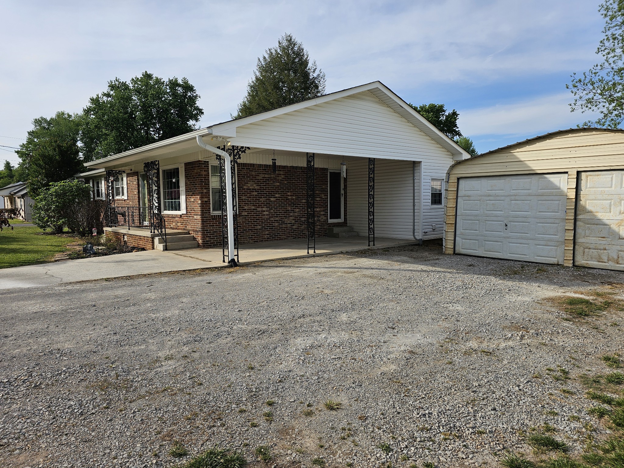 106 Willow St, N Property Photo 3