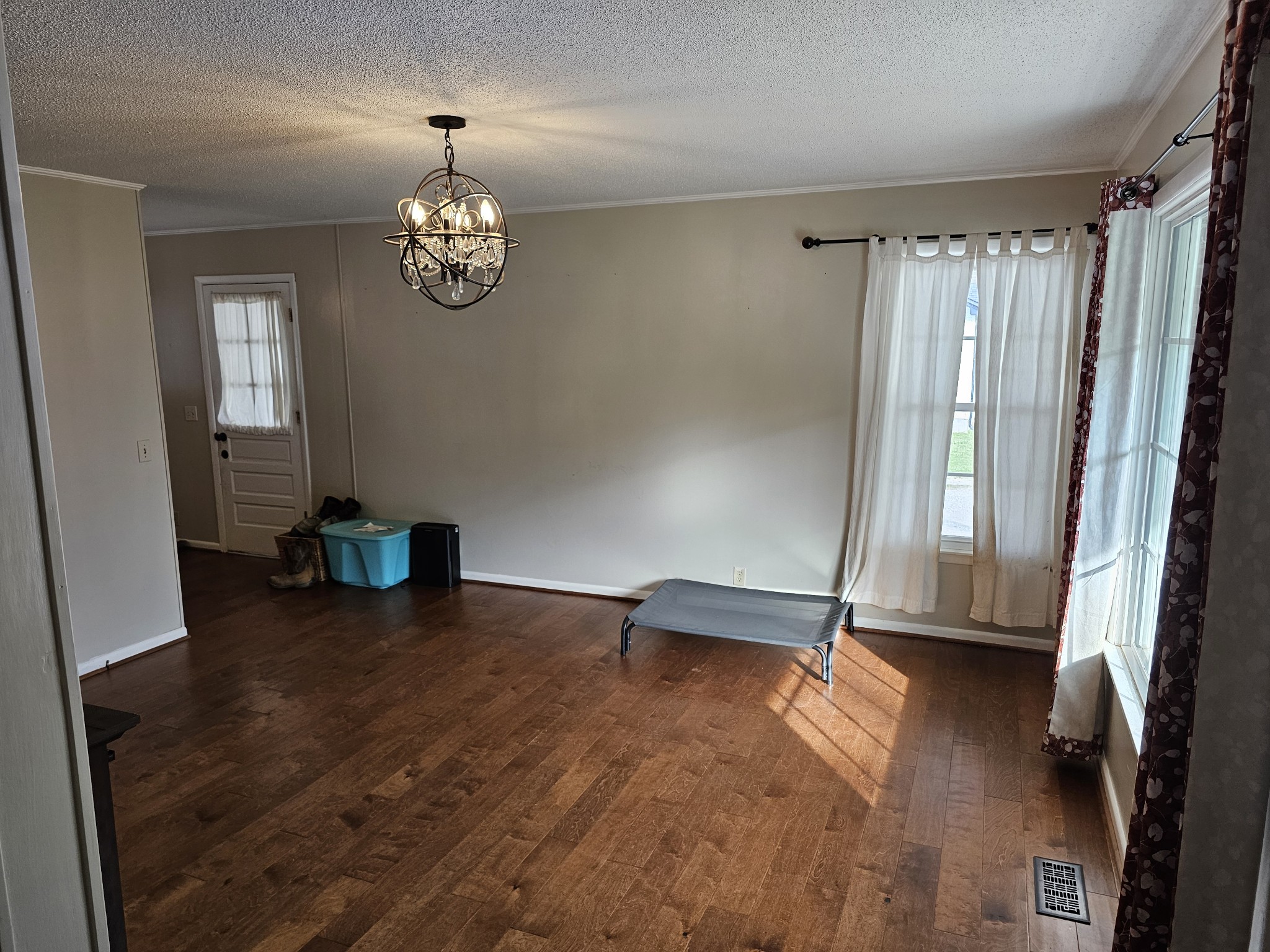 106 Willow St, N Property Photo 11