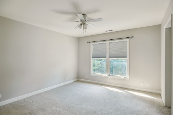 2701 N Highlands Dr Property Photo 32