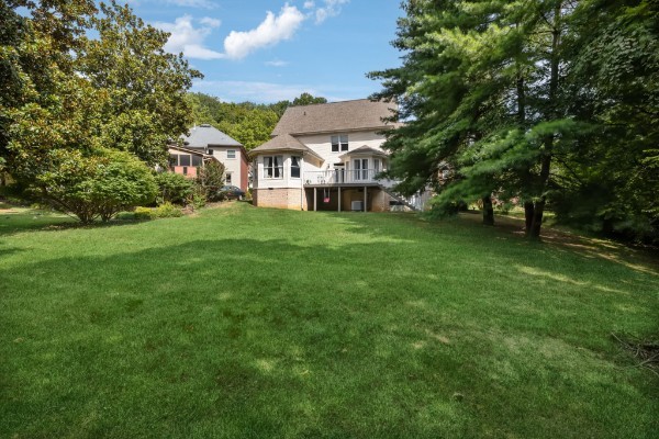 2701 N Highlands Dr Property Photo 42