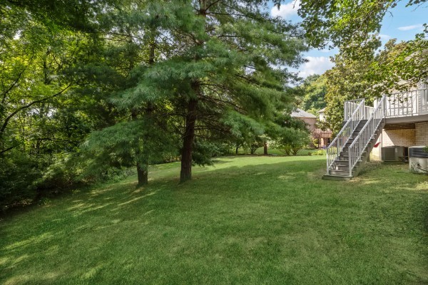 2701 N Highlands Dr Property Photo 43