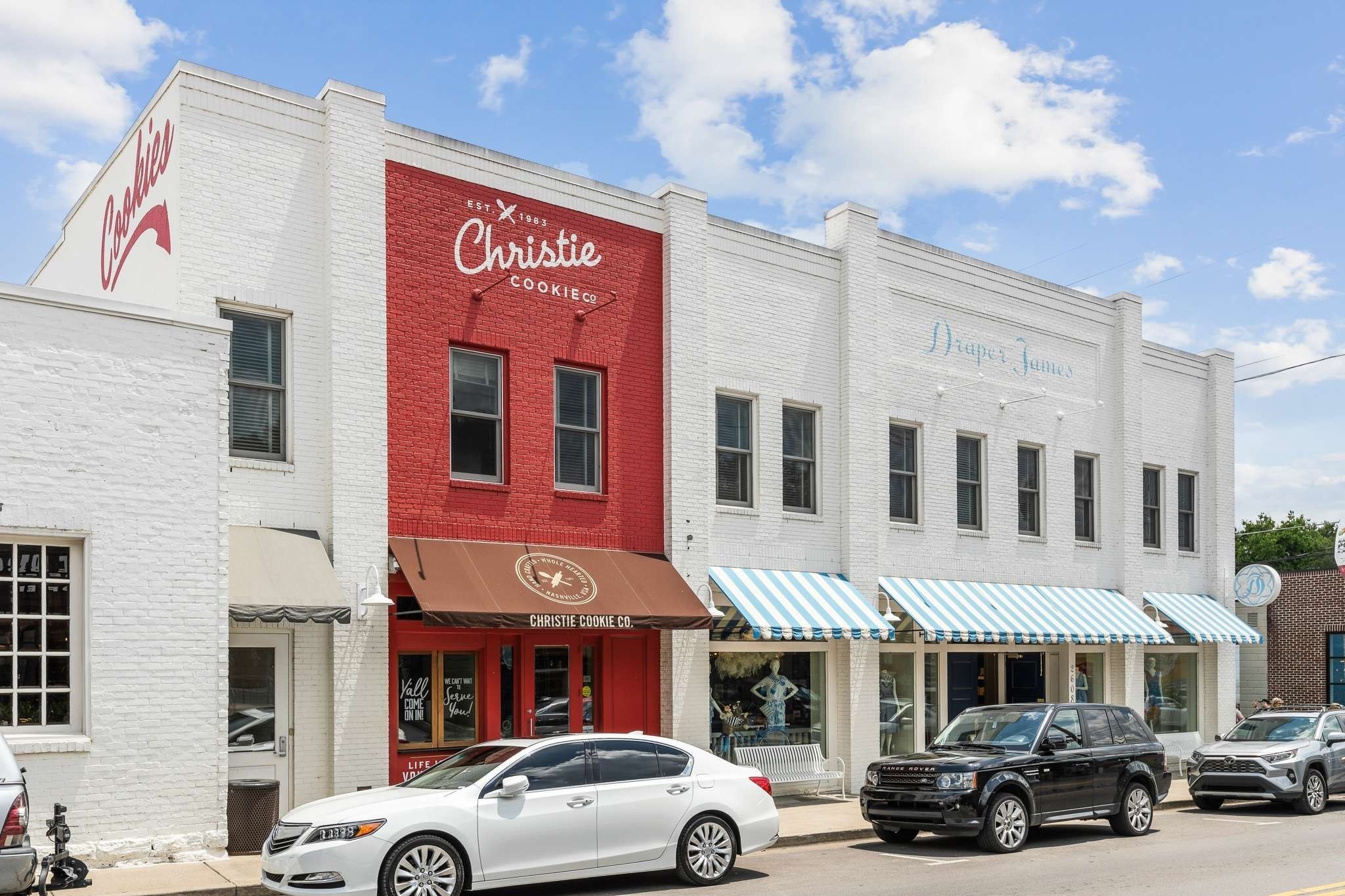 2310 Elliott Ave Property Photo 24