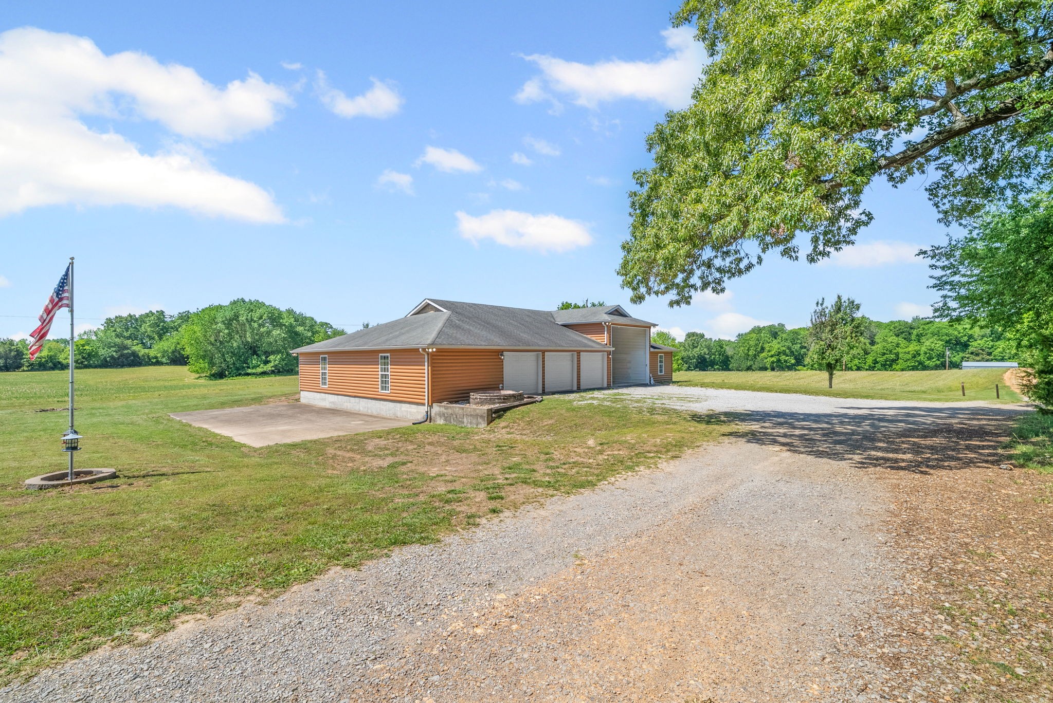 6026 Buzzard Creek Rd Property Photo 1
