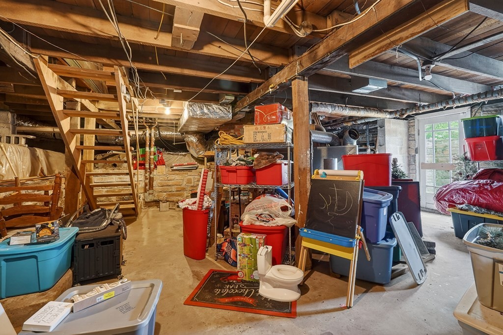 105 Roberts St Property Photo 36