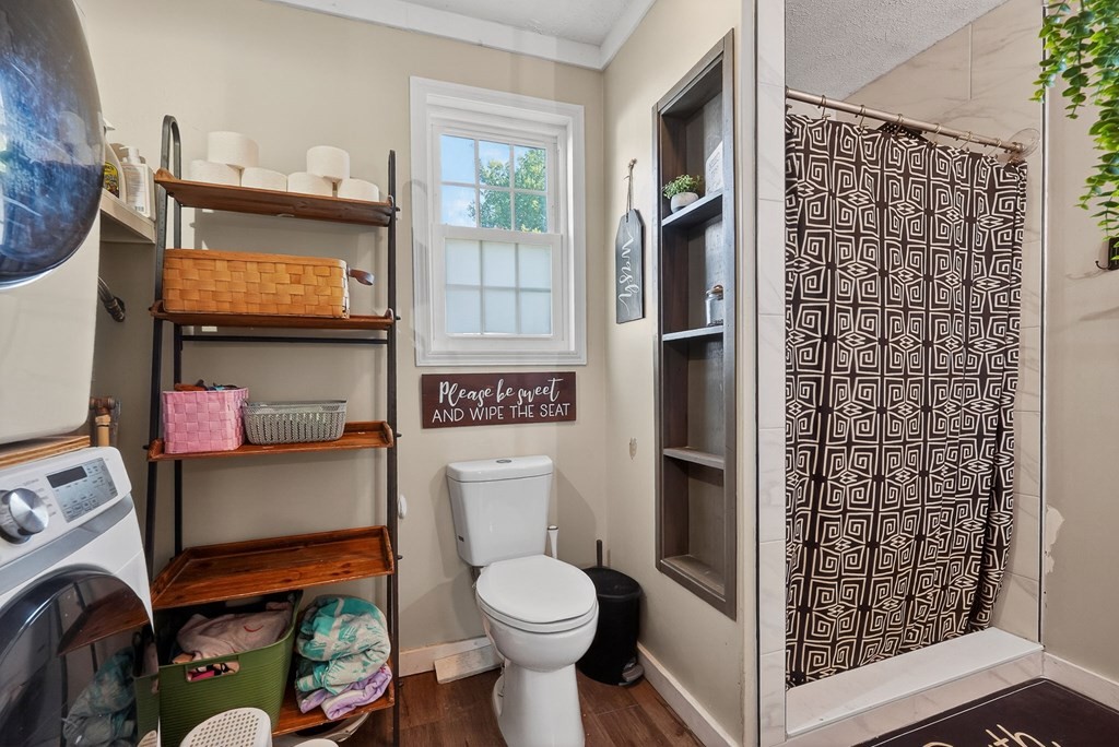 105 Roberts St Property Photo 54