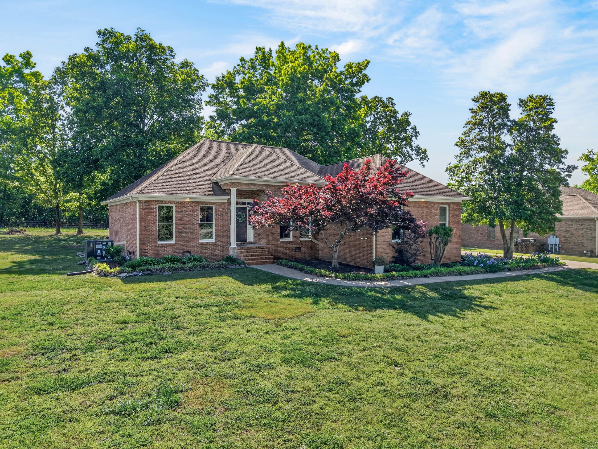 132 Ashton Cir Property Photo 1