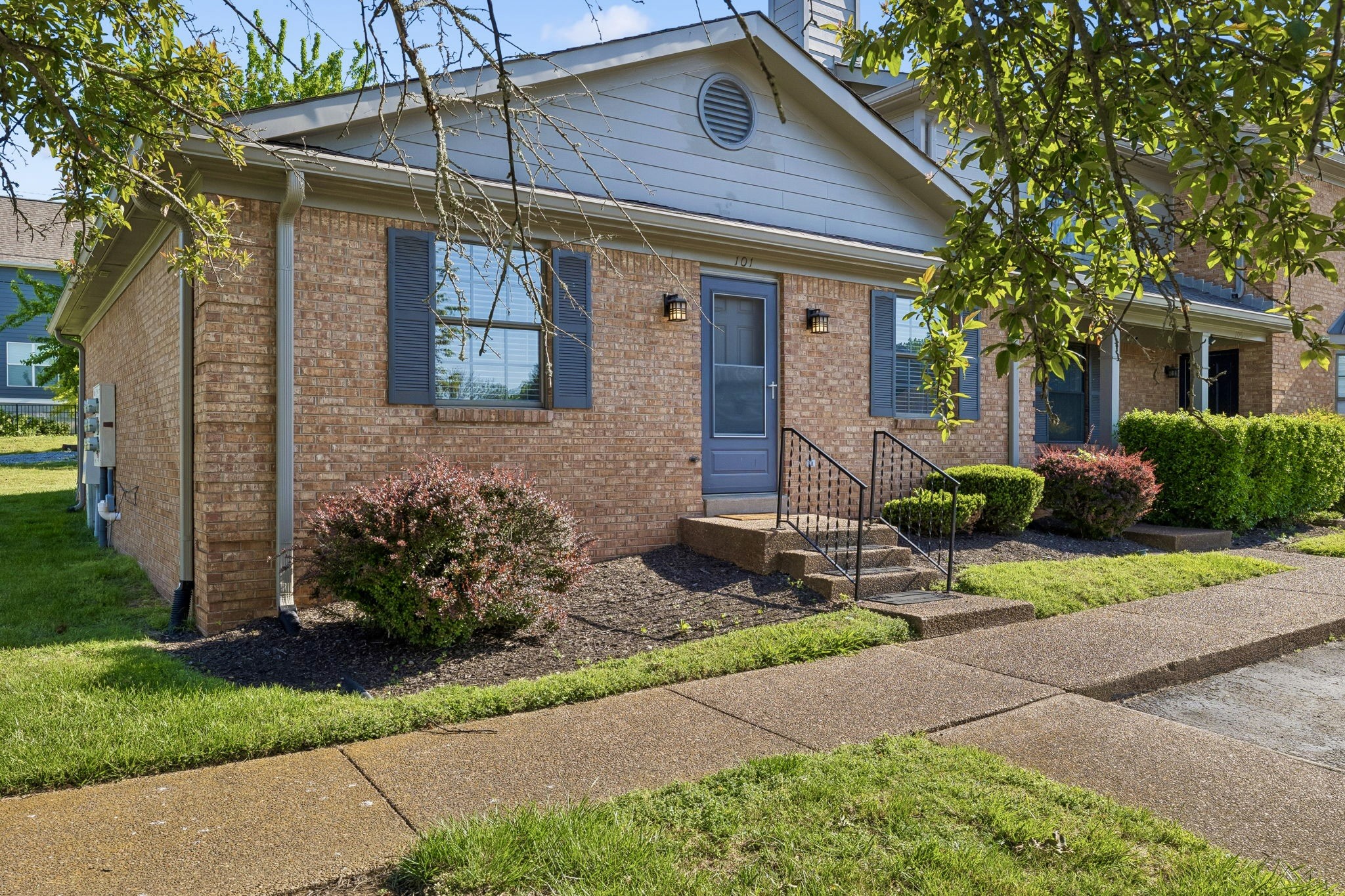 101 Ellington Pl Property Photo 1