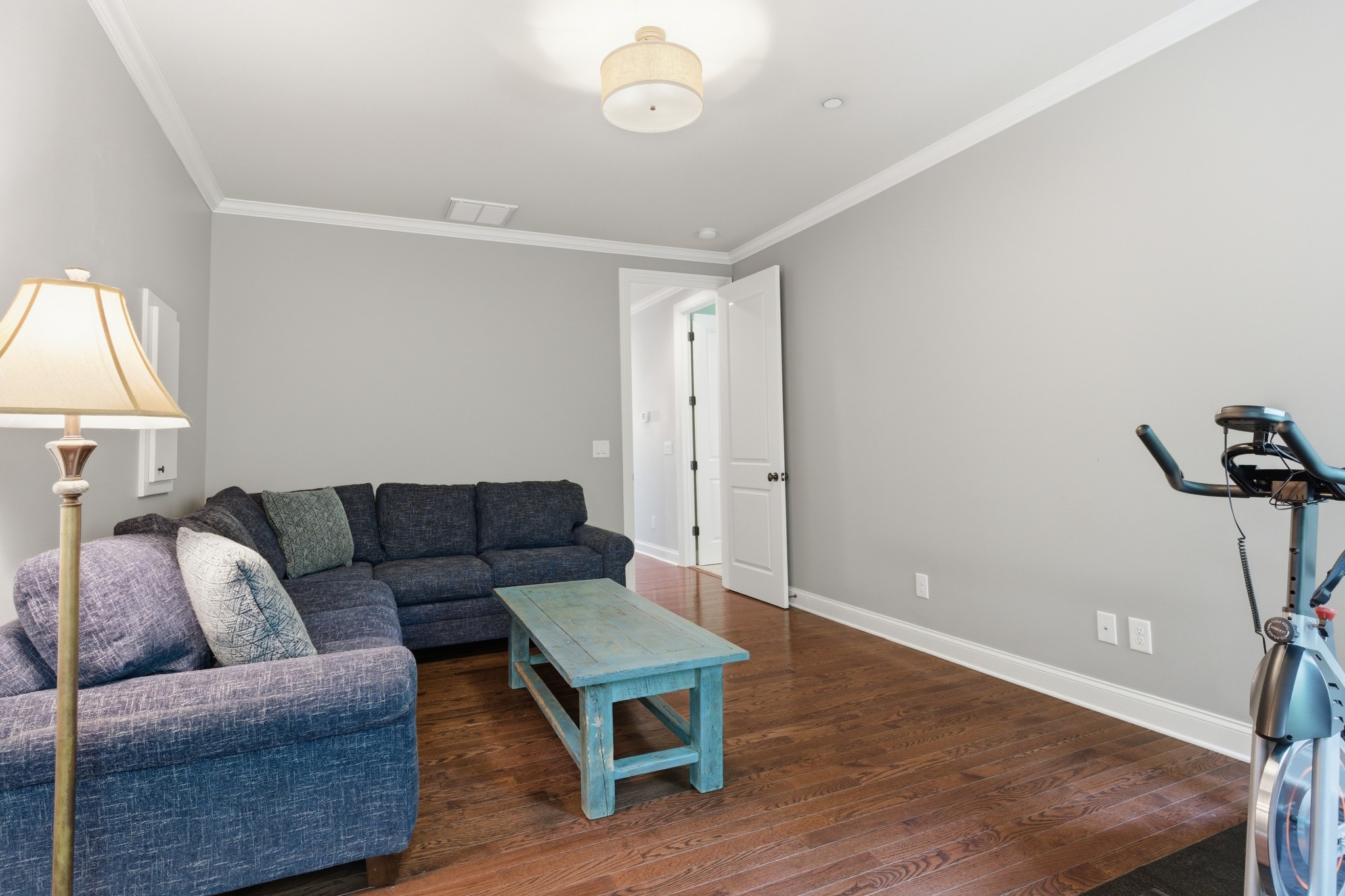 1024 Redmond Ct Property Photo 35