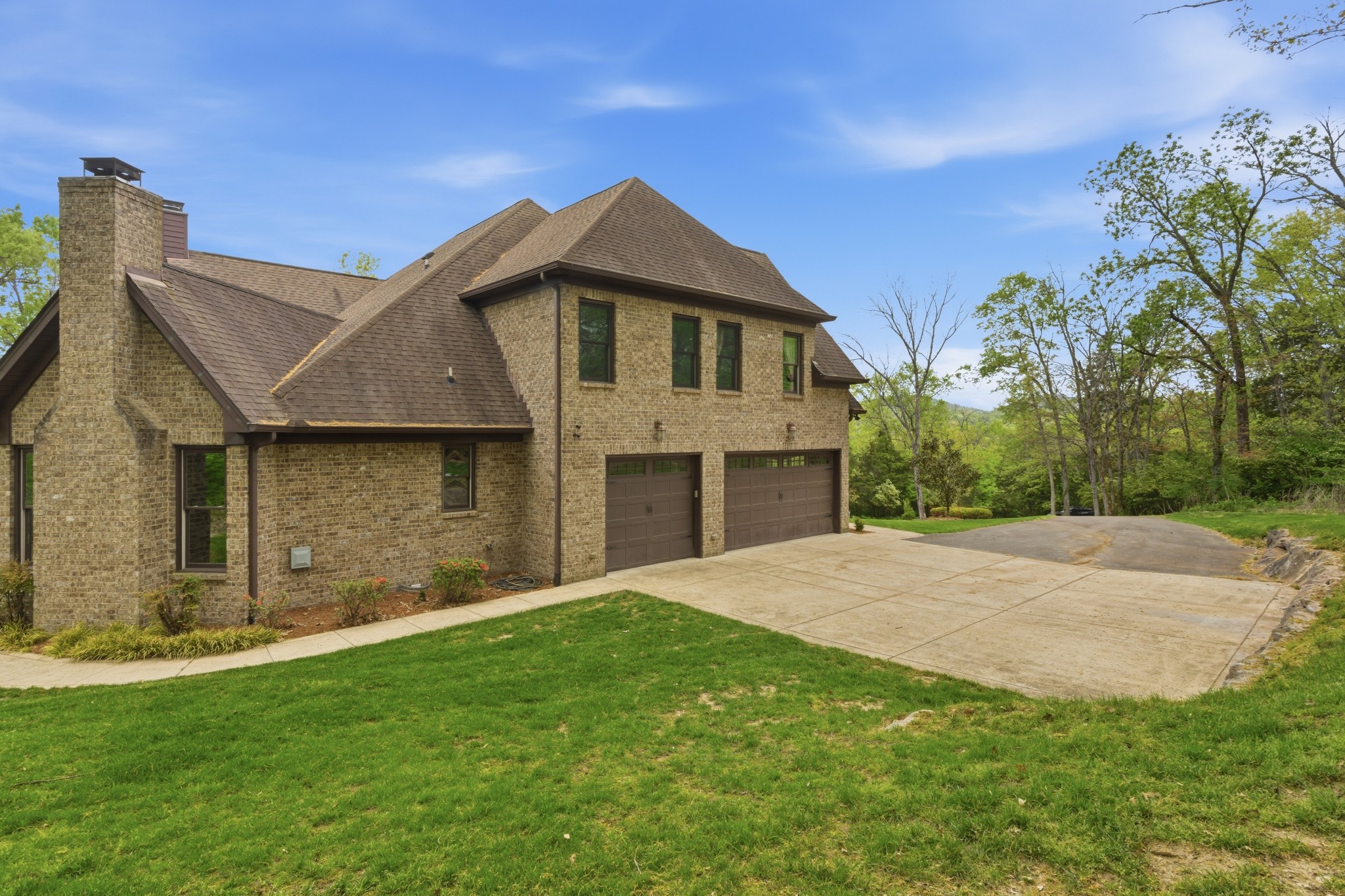 1024 Redmond Ct Property Photo 47