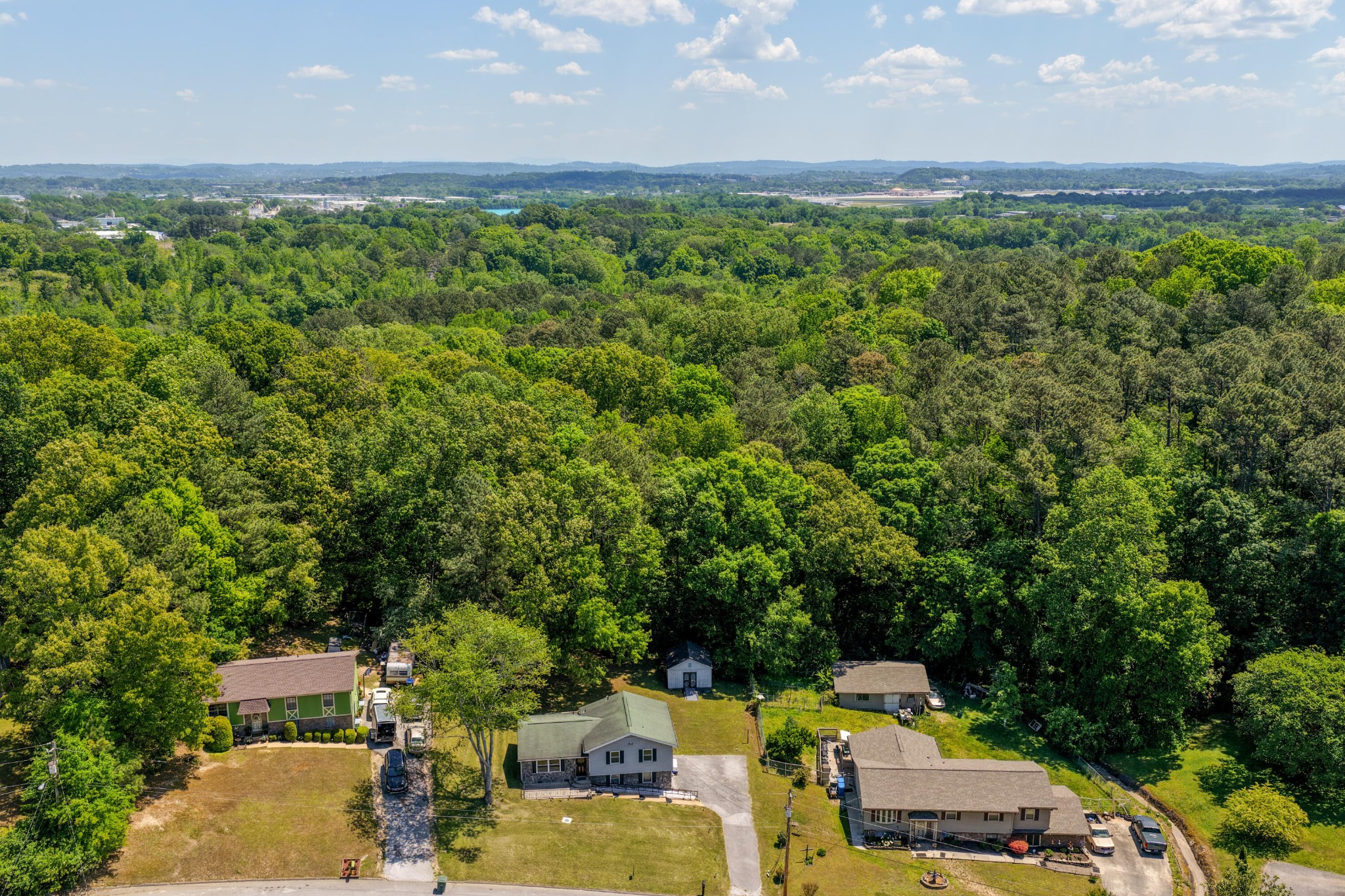 2427 Leann Cir Property Photo 3