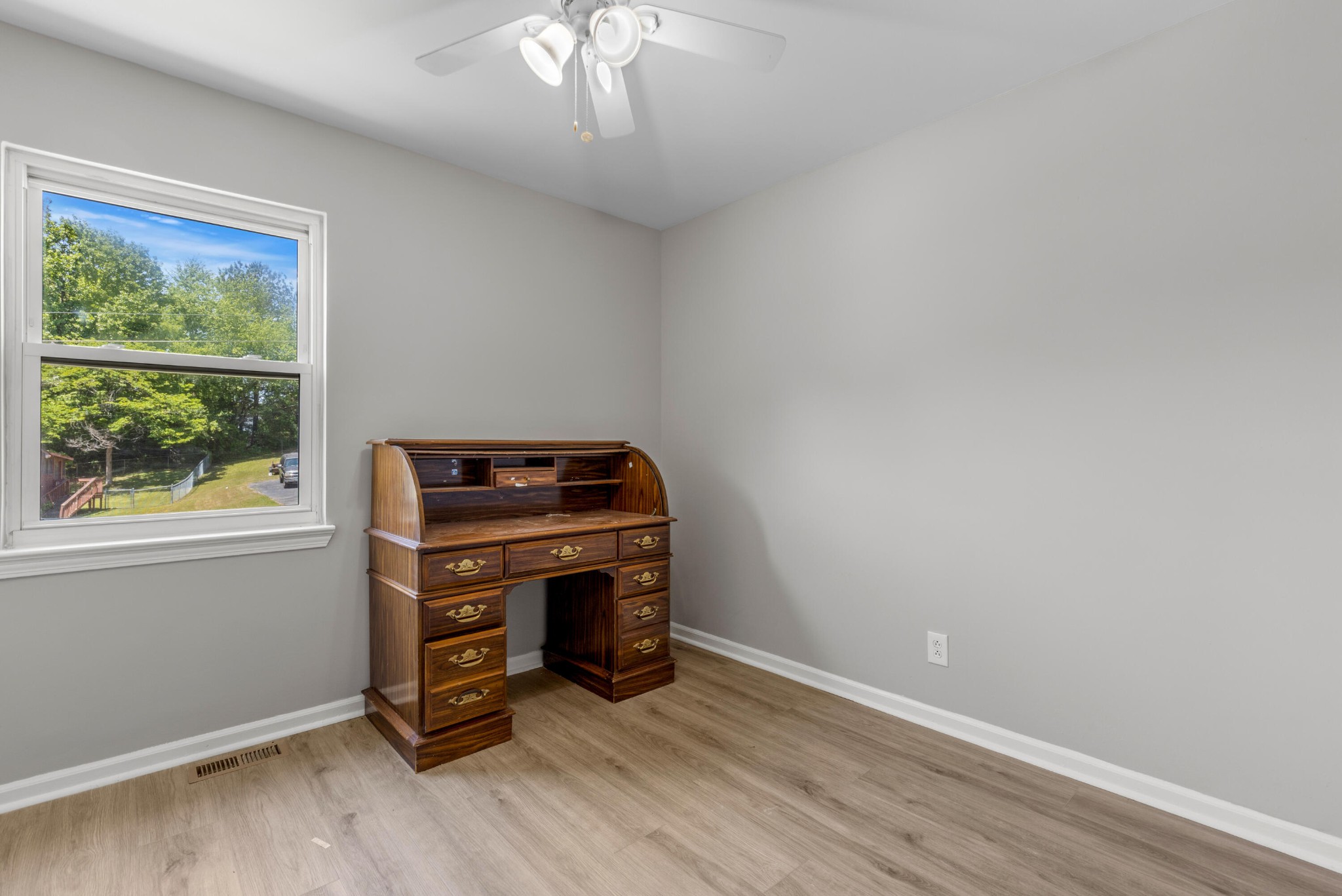 2427 Leann Cir Property Photo 11