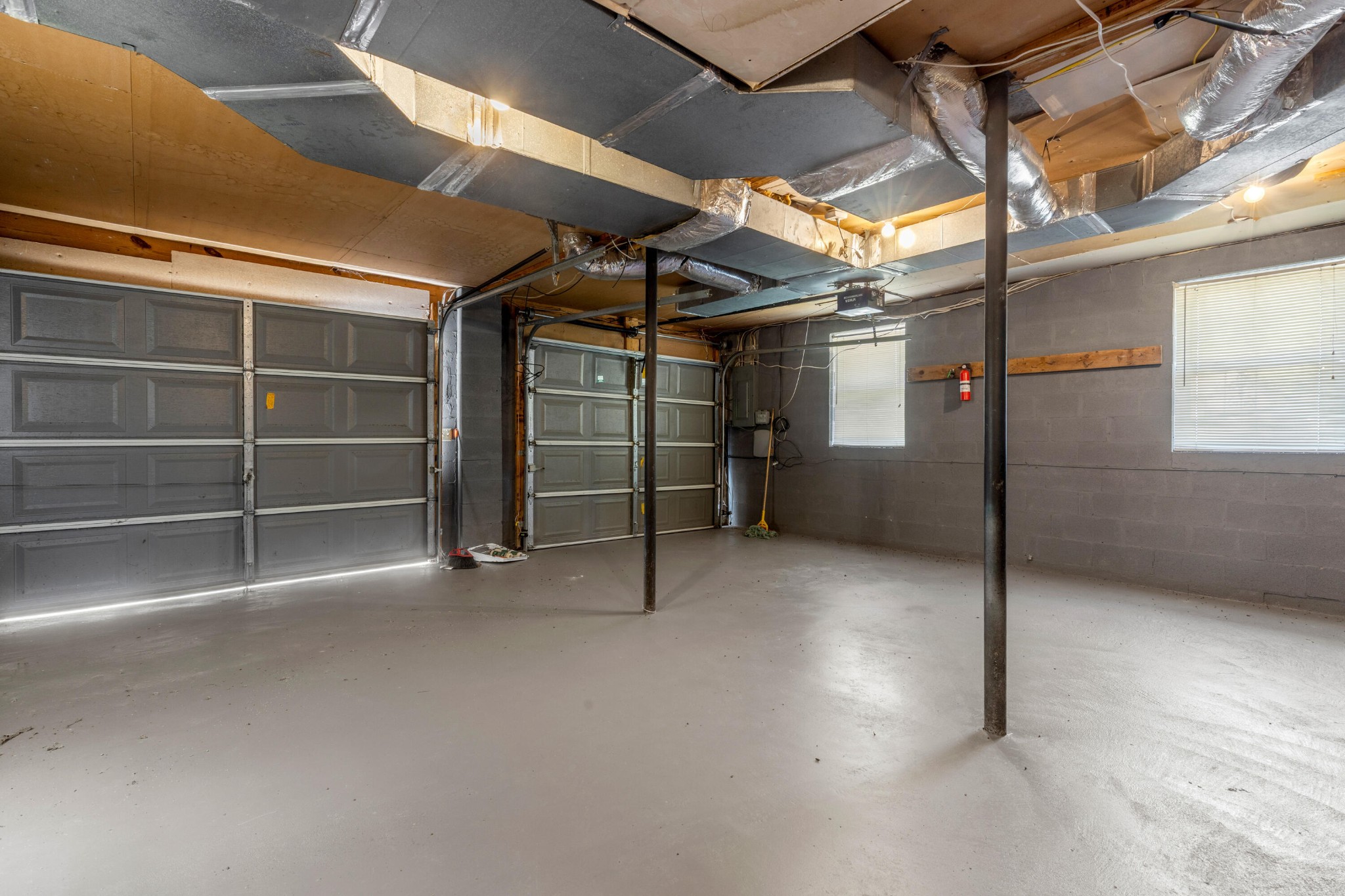2427 Leann Cir Property Photo 16