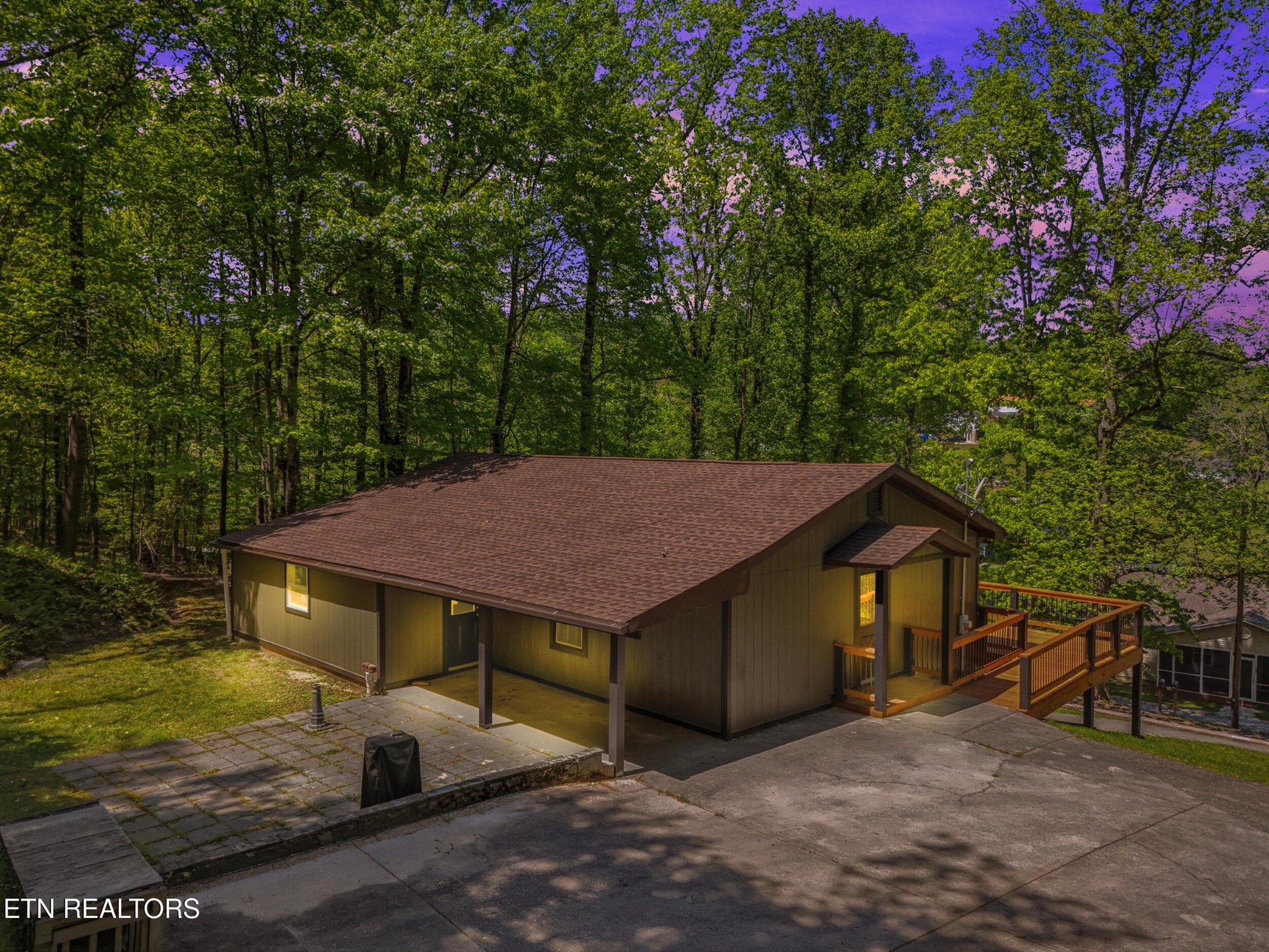 118 Clark Lane Property Photo 4