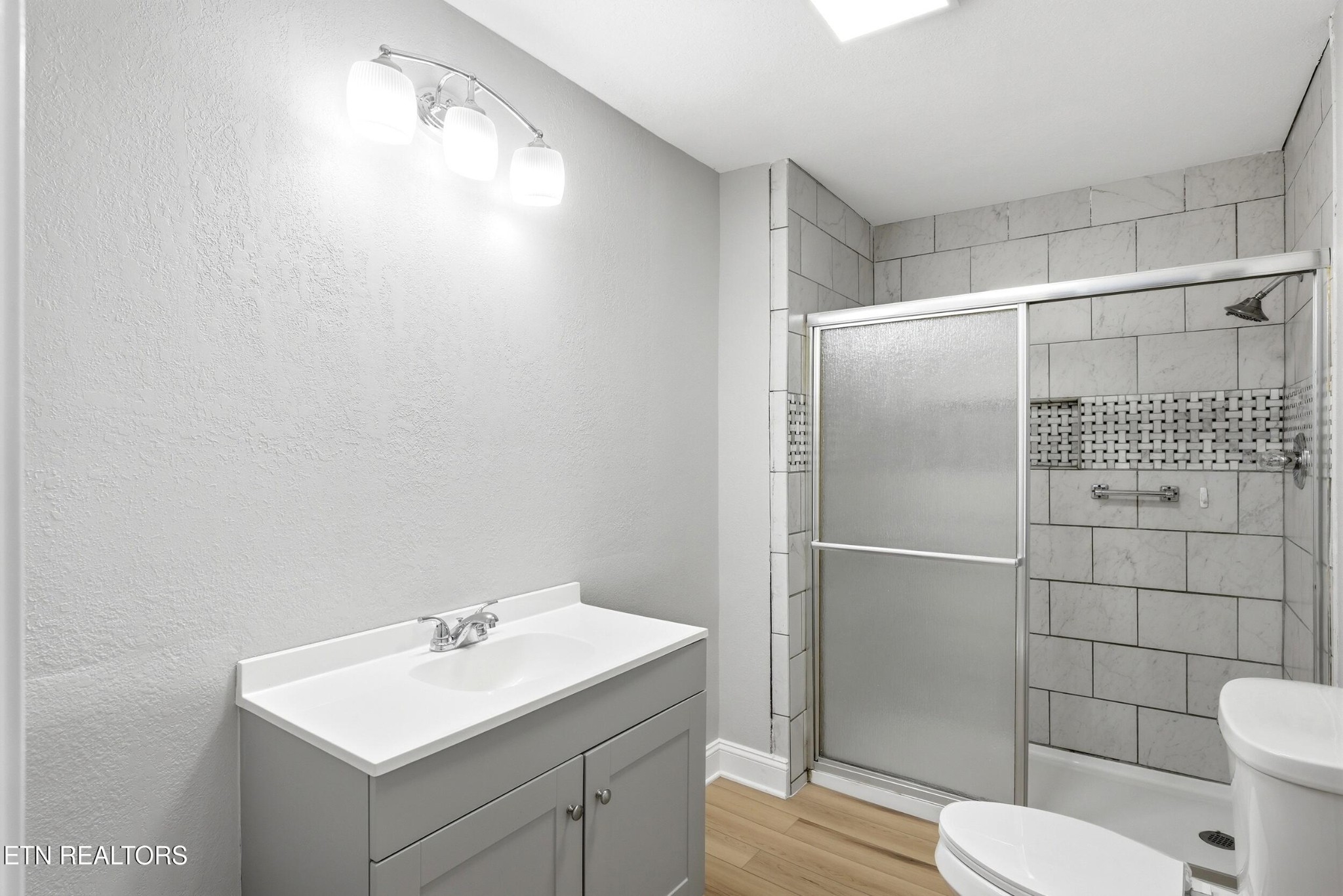 118 Clark Lane Property Photo 8