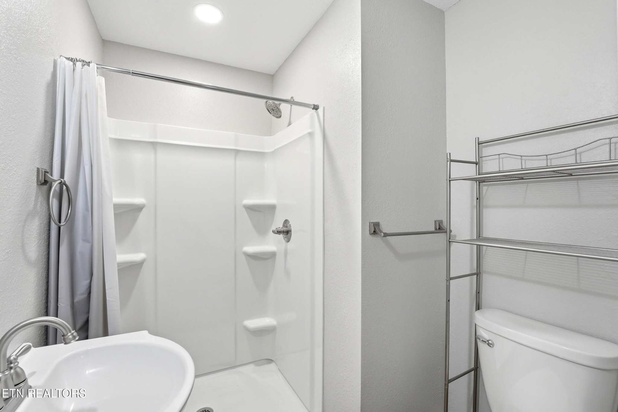 118 Clark Lane Property Photo 13