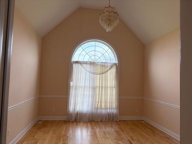 2327 Glennridge Rd Property Photo 9