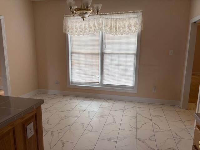 2327 Glennridge Rd Property Photo 11
