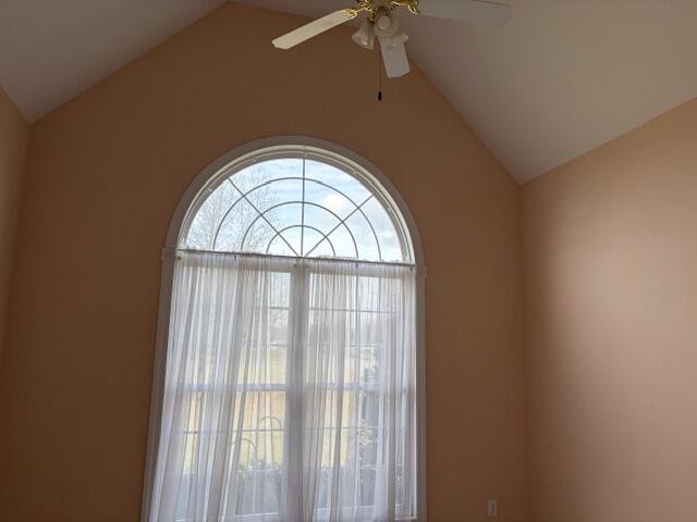 2327 Glennridge Rd Property Photo 23