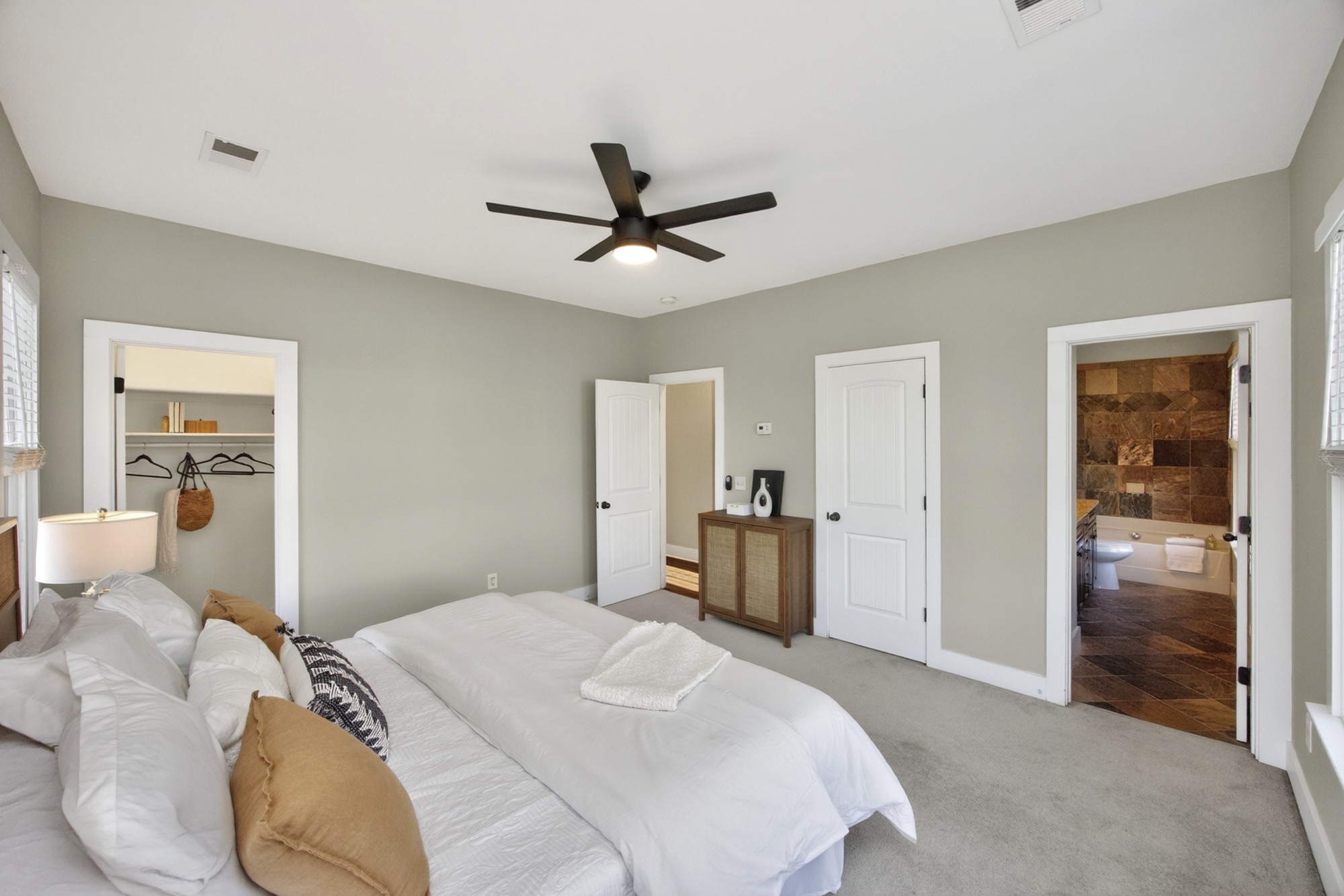 311 Crows Nest Aly Property Photo 26