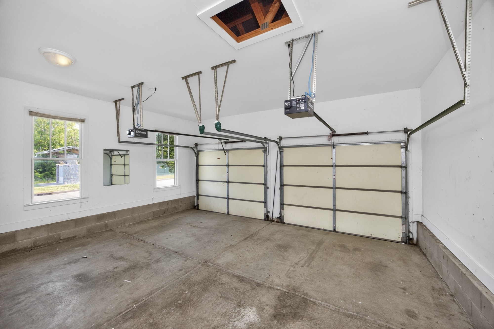 311 Crows Nest Aly Property Photo 36