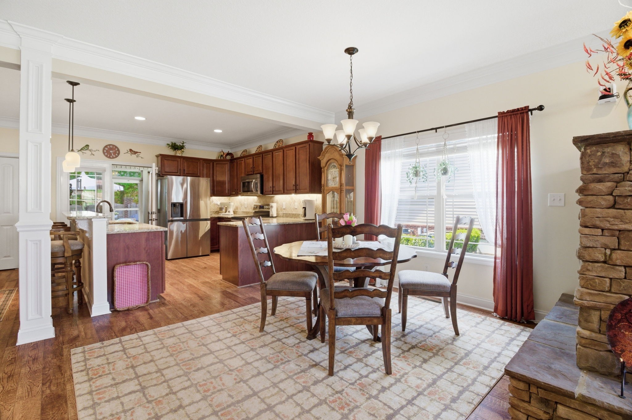 8309 Shoregate Ln Property Photo 9