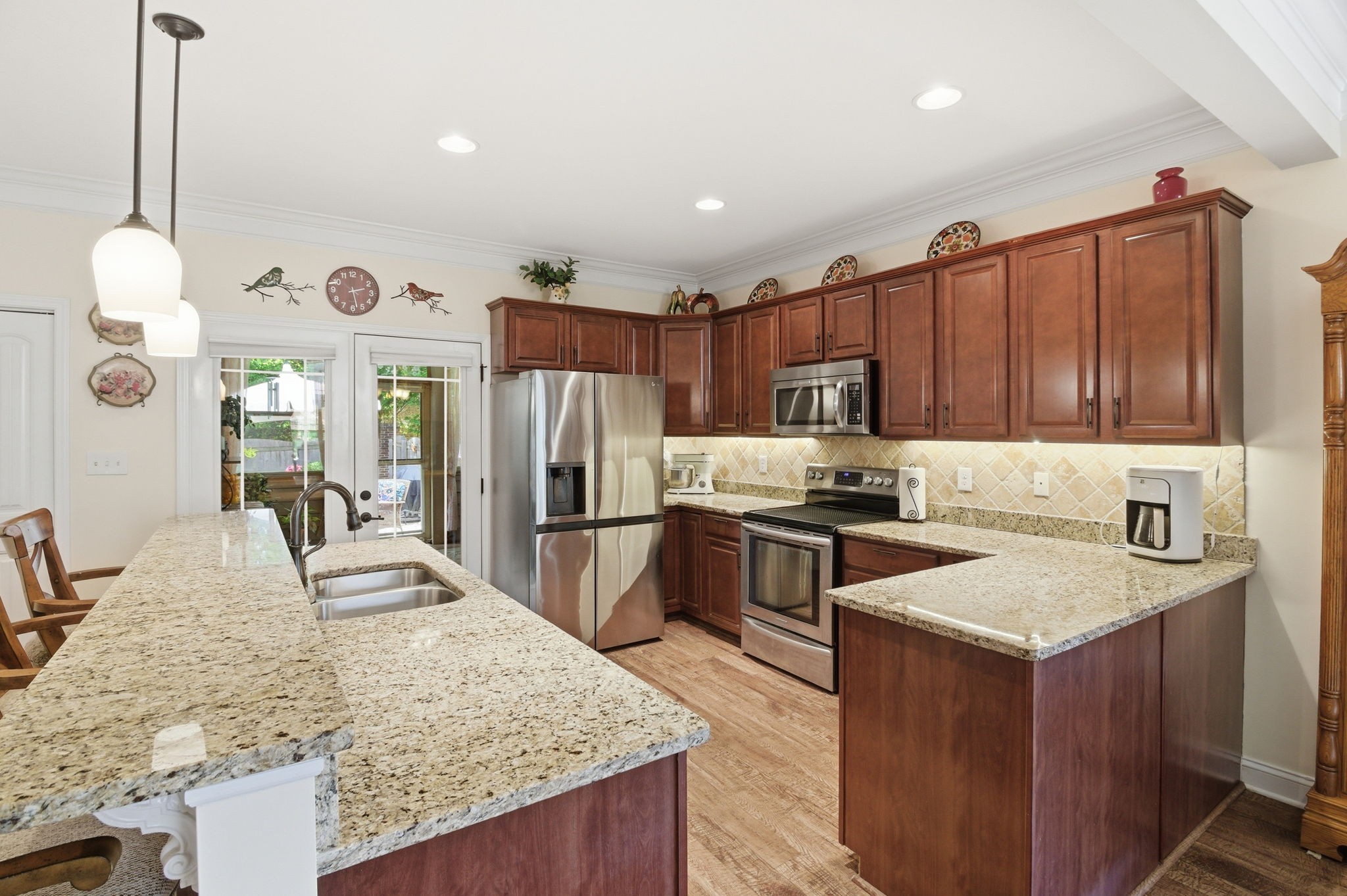 8309 Shoregate Ln Property Photo 10