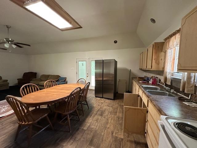 540 Rolling Oak Dr Property Photo 14