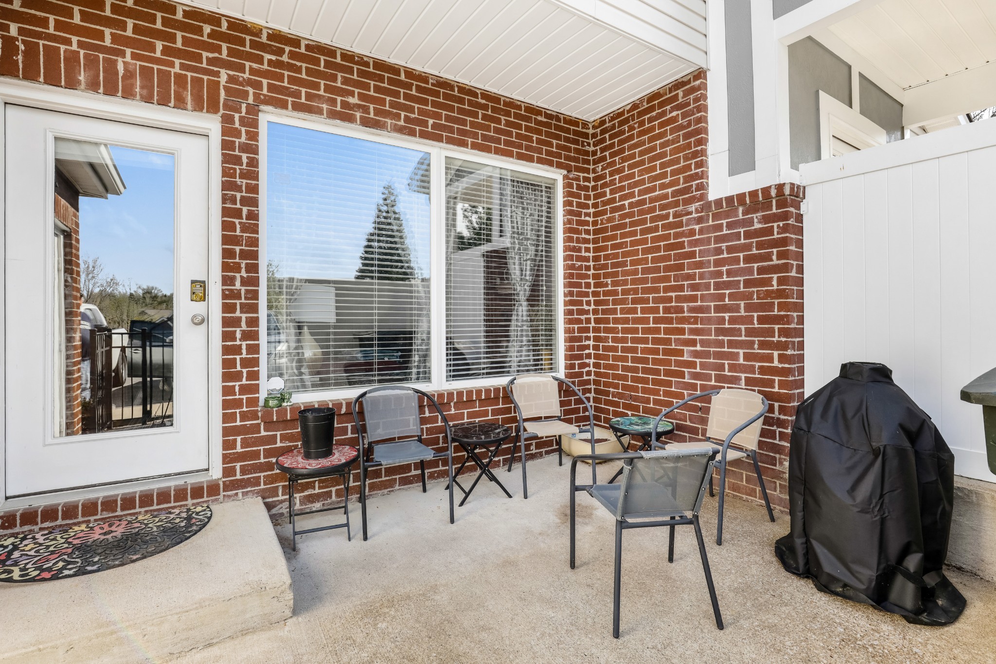 708 Bracken Trl Property Photo 2