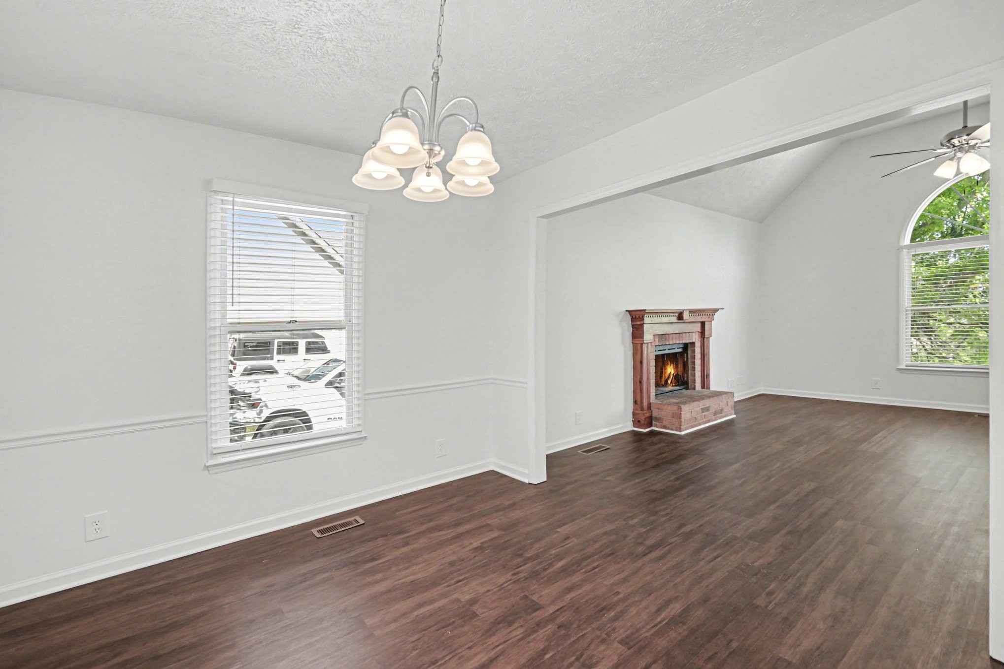413 Saint Francis Ave Property Photo 6