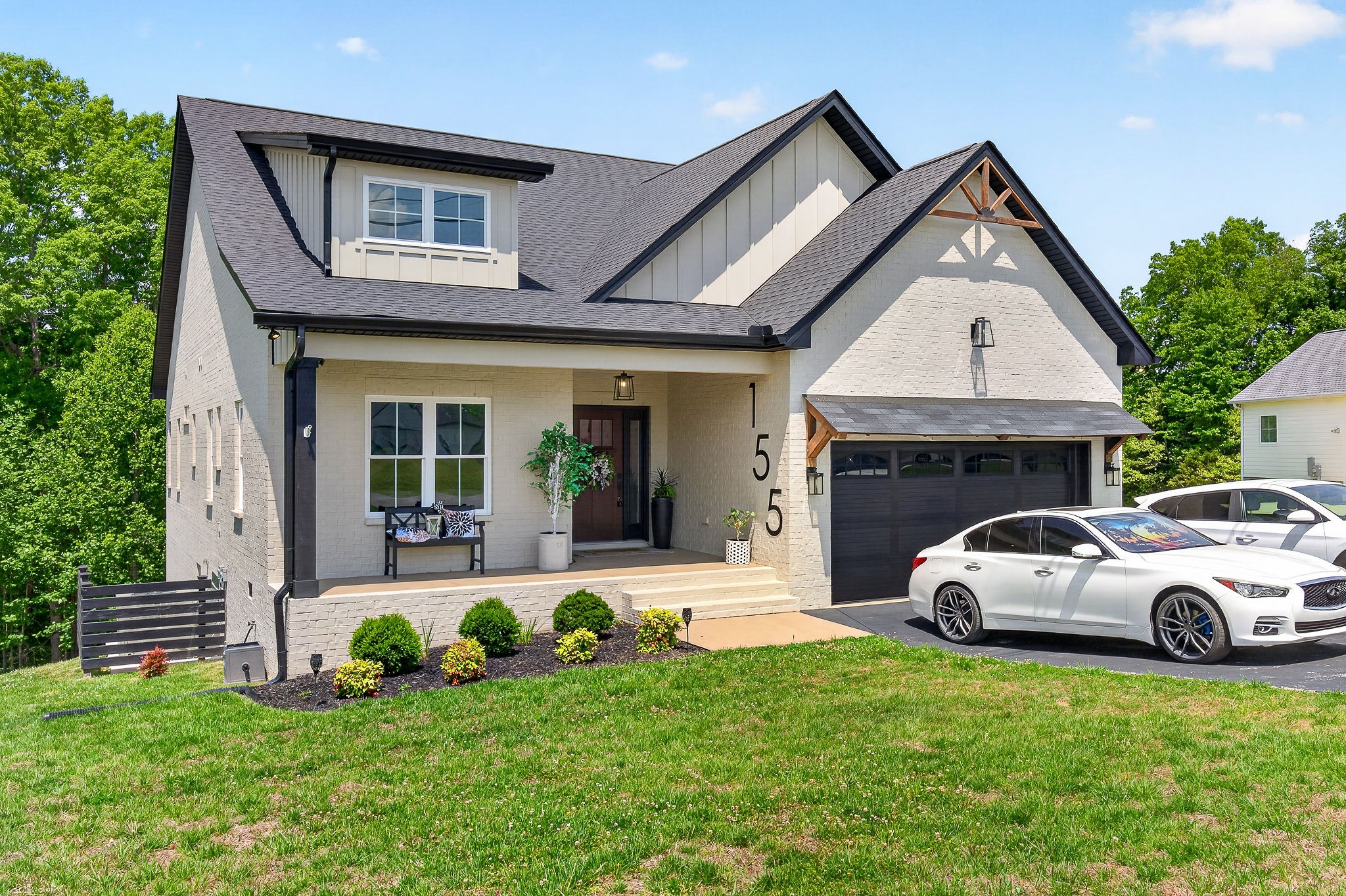 155 Lakewood Cir